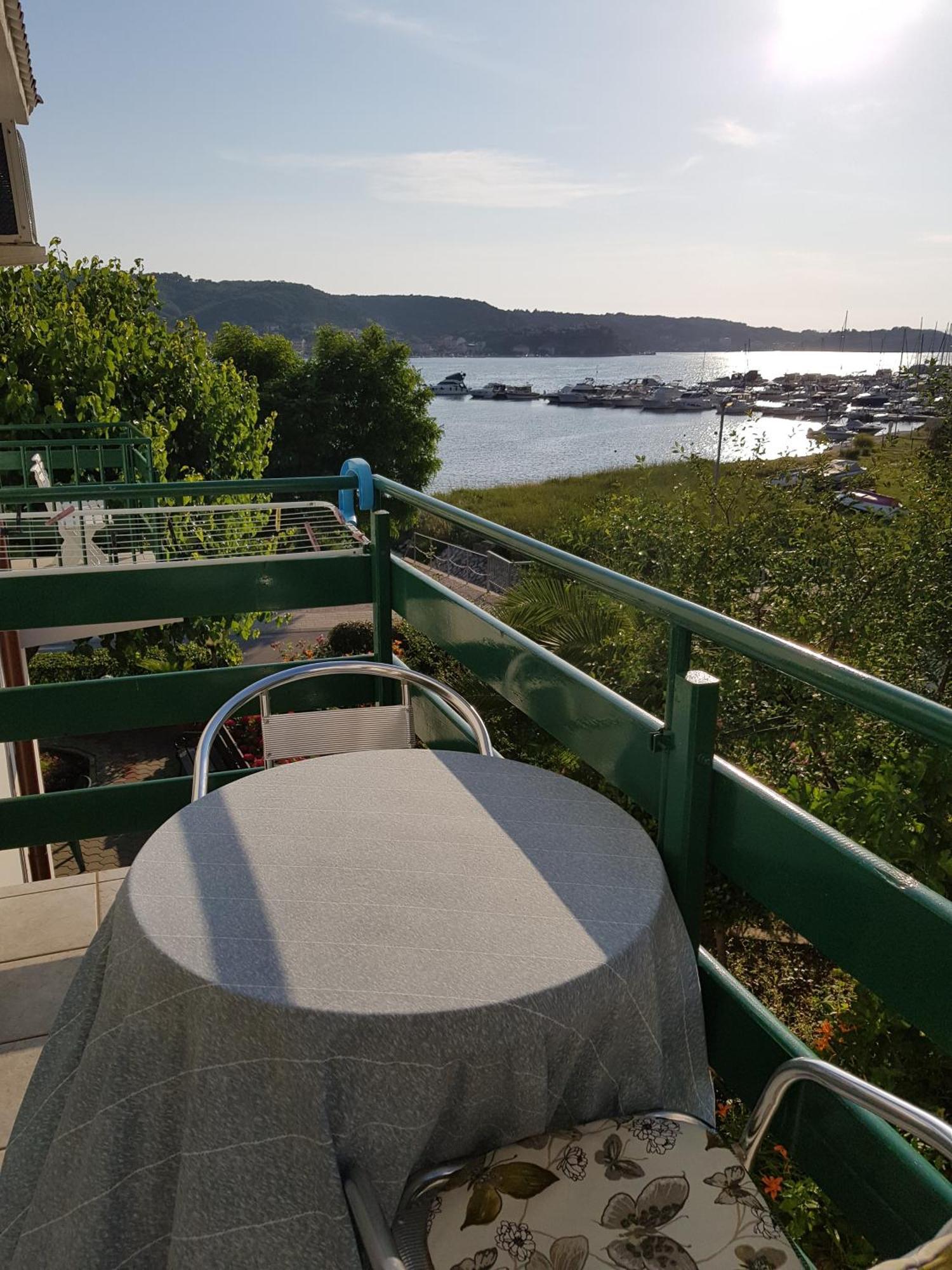 Apartmani Mira Supetarska Draga Eksteriør billede